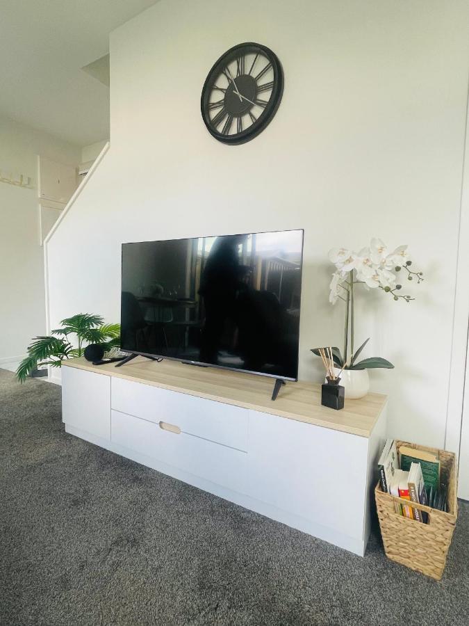 Home Sweet Home Christchurch Centre Экстерьер фото